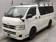 2011 TOYOTA HIACE VAN