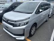 2017 TOYOTA VOXY X
