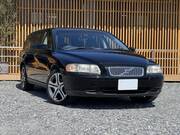 2005 VOLVO V70