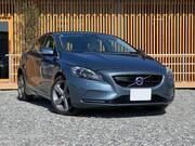 2014 VOLVO V40