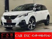 2017 PEUGEOT 5008