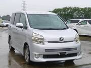 2009 TOYOTA VOXY