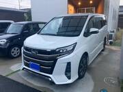 2017 TOYOTA NOAH