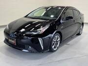 2019 TOYOTA PRIUS