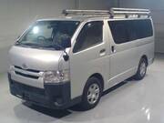 2018 TOYOTA HIACE VAN DX
