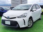 2015 TOYOTA PRIUS ALPHA S