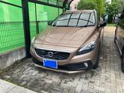 2013 VOLVO V40