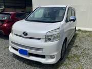 2009 TOYOTA VOXY