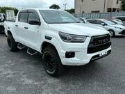 2022 TOYOTA HILUX