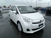 2013 TOYOTA RACTIS X