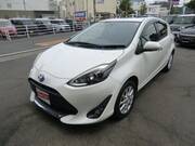 2020 TOYOTA AQUA