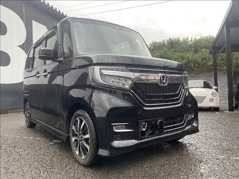 2017 HONDA N-BOX for sale - more photos