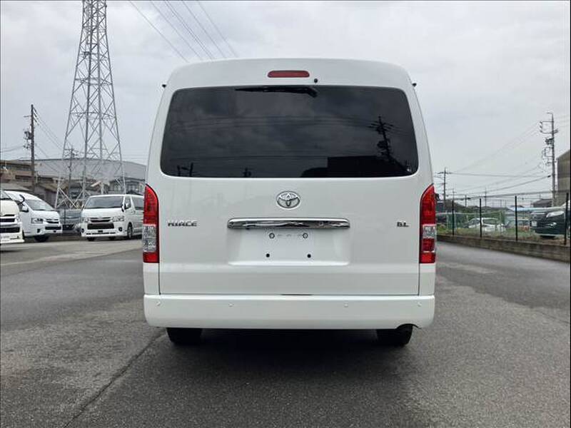 2022 TOYOTA HIACE WAGON for sale - photo 4