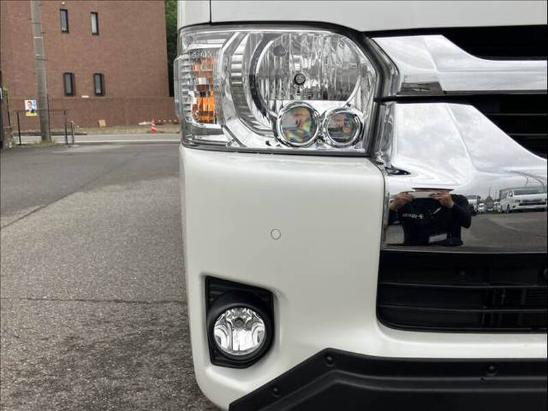 2022 TOYOTA HIACE WAGON for sale - photo 10