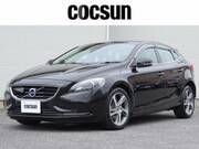 2015 VOLVO V40