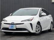 2019 TOYOTA PRIUS