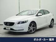2016 VOLVO V40