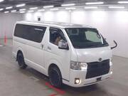2022 TOYOTA HIACE VAN