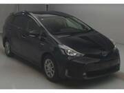 2017 TOYOTA PRIUS ALPHA