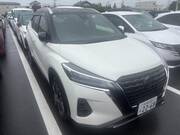 2023 NISSAN KICKS