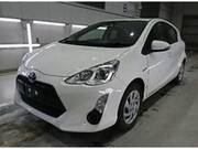 2015 TOYOTA AQUA S