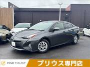 2017 TOYOTA PRIUS S