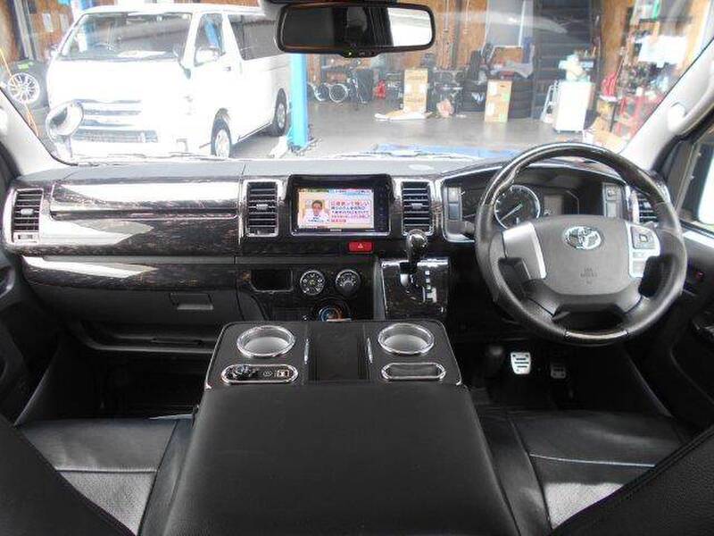 2022 TOYOTA HIACE VAN DX for sale - photo 4
