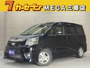 2013 TOYOTA NOAH