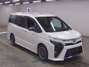 2019 TOYOTA VOXY