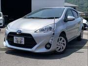 2015 TOYOTA AQUA