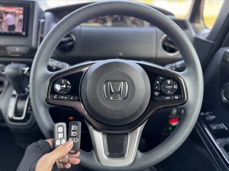 2019 HONDA N-BOX for sale - more photos