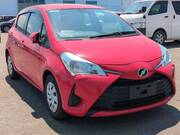 2017 TOYOTA VITZ F