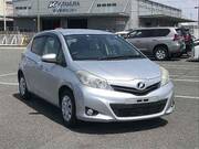 2012 TOYOTA VITZ F