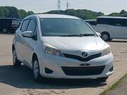 2013 TOYOTA VITZ F SMILE EDITION