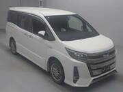 2018 TOYOTA NOAH