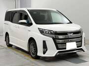 2017 TOYOTA NOAH