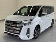 2017 TOYOTA NOAH