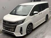 2017 TOYOTA NOAH