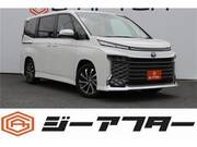 2025 TOYOTA VOXY