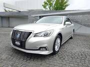 2016 TOYOTA CROWN ROYAL SALOON