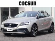 2016 VOLVO V40