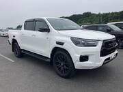 2023 TOYOTA HILUX