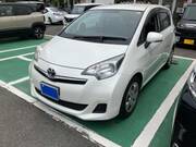 2011 TOYOTA RACTIS G