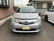 2013 TOYOTA PRIUS ALPHA S