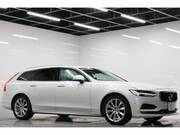 2019 VOLVO V90