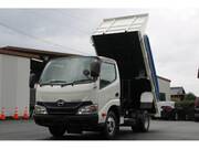 2013 HINO DUTRO
