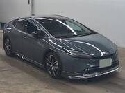 2024 TOYOTA PRIUS