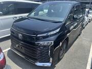 2022 TOYOTA VOXY