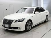 2014 TOYOTA CROWN MAJESTA