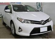 2013 TOYOTA AURIS